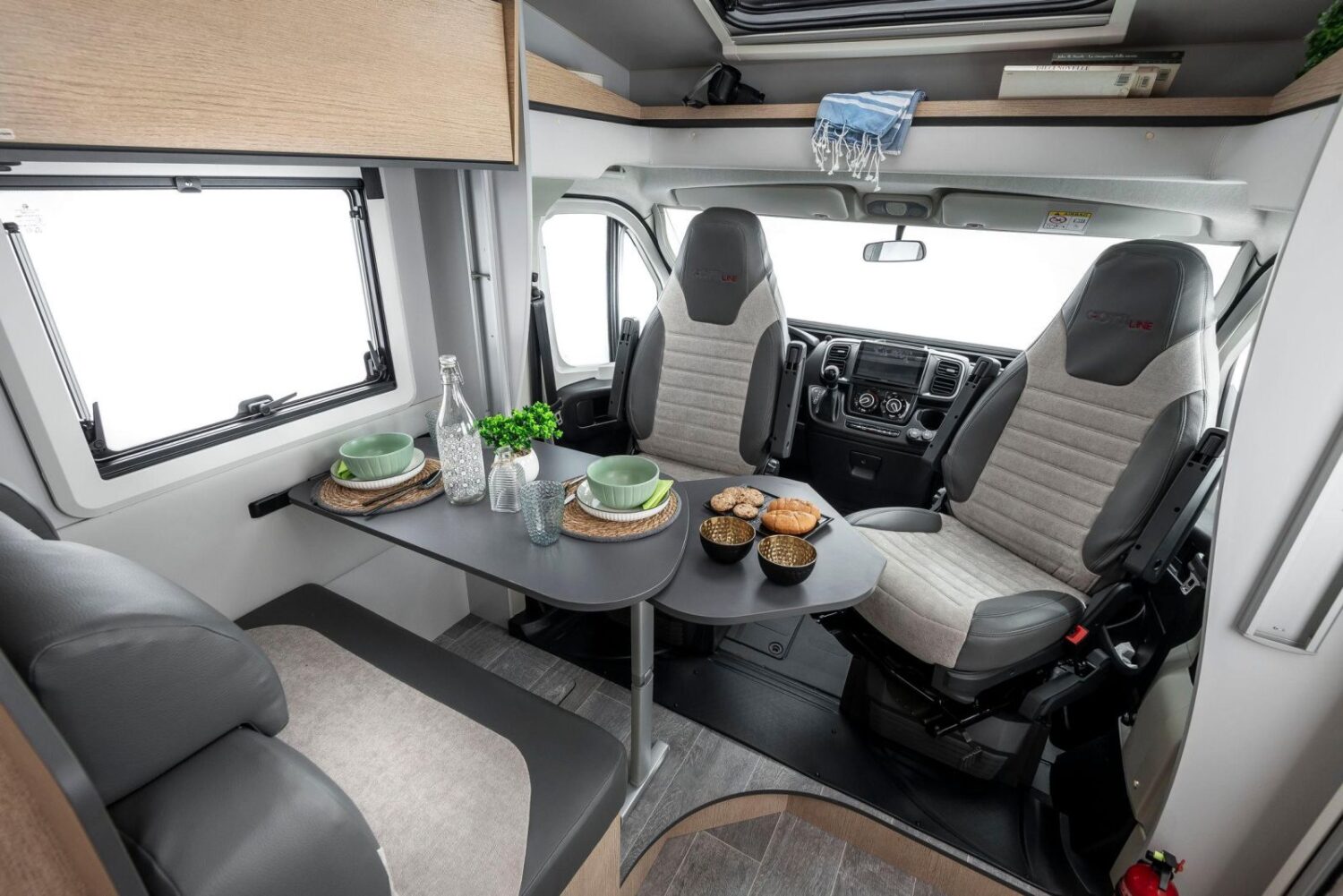 compact-cx60–023_9d6ff426a542f0a092e34e1a746836b3