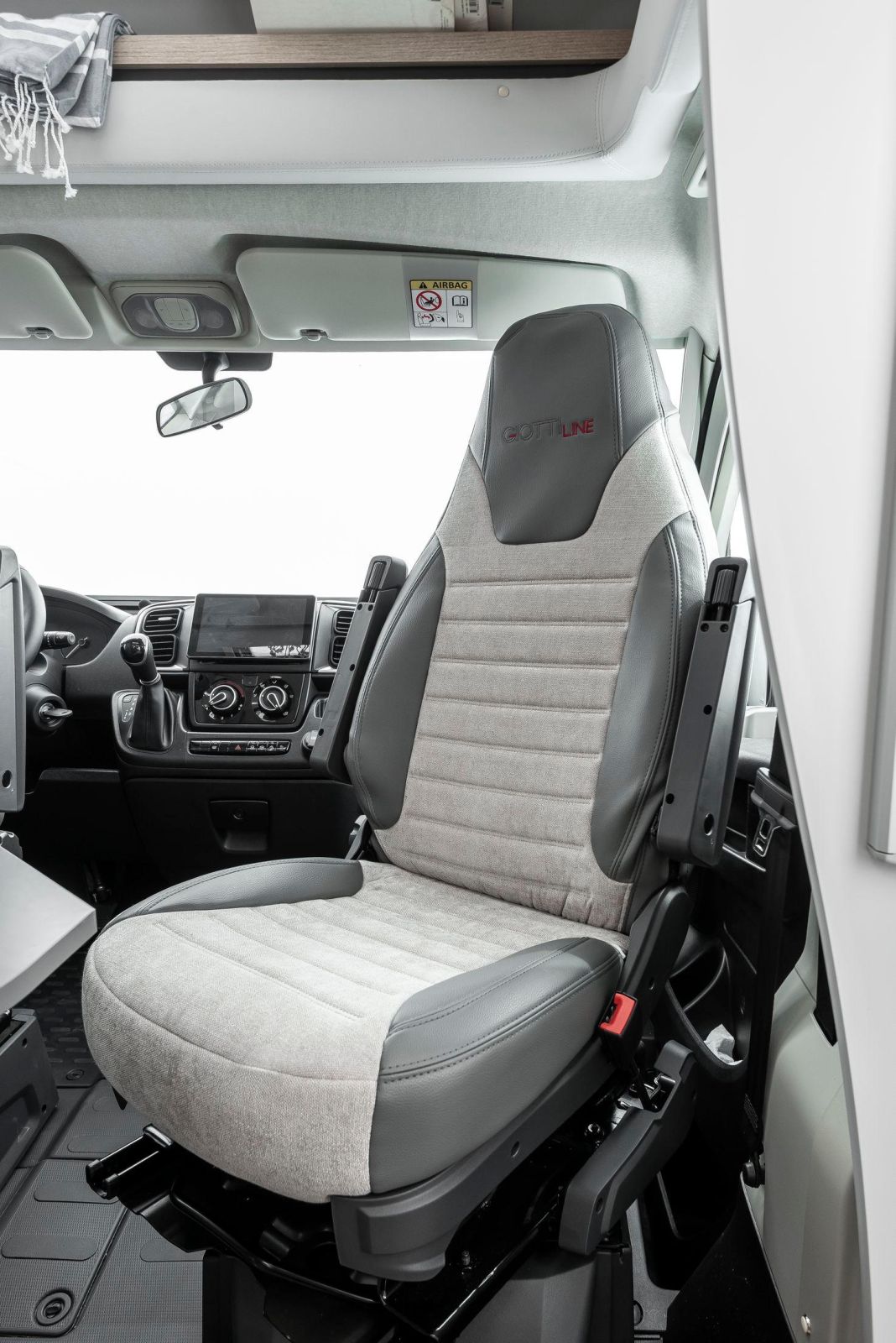 compact-cx60–028_10a4dad0a6f05e1f2b3715e3fc27ff9a