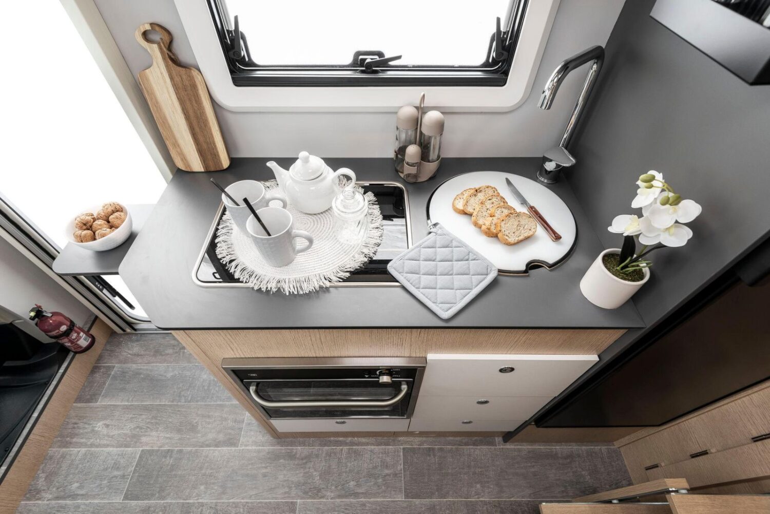 compact-cx60–032_d429681e2d28d3168f5fdcf6aff05065