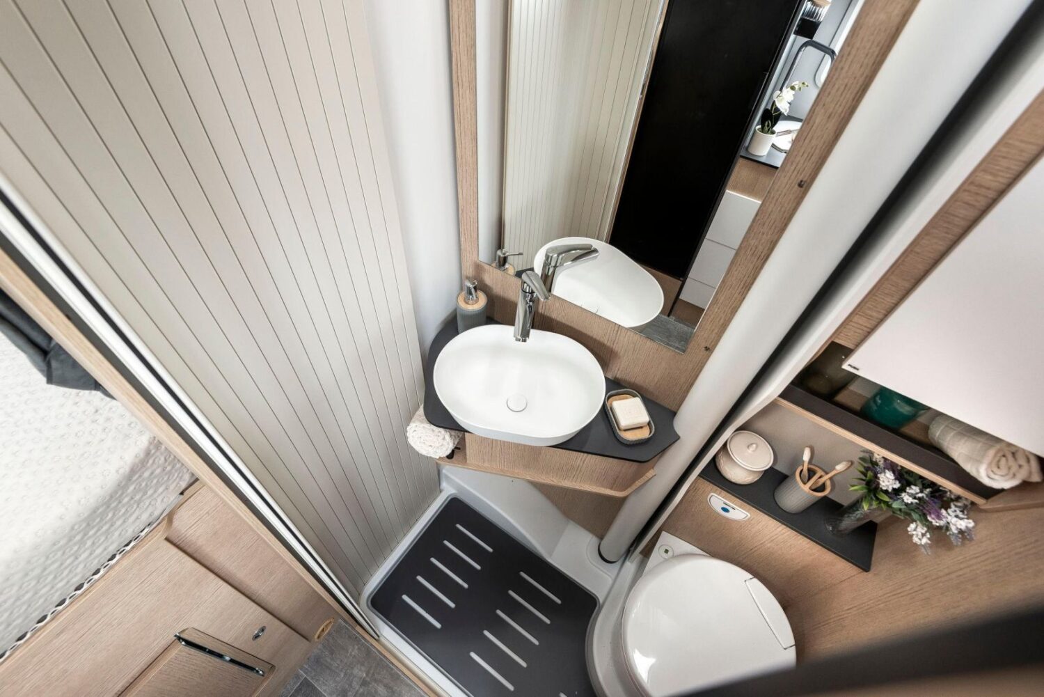 compact-cx60–046_f8cac0cebb75c913aad1b03e0b34fb1b